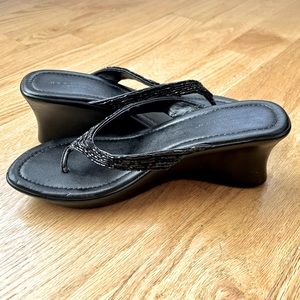 Kenneth Cole Reaction Wedge Thong Sandal